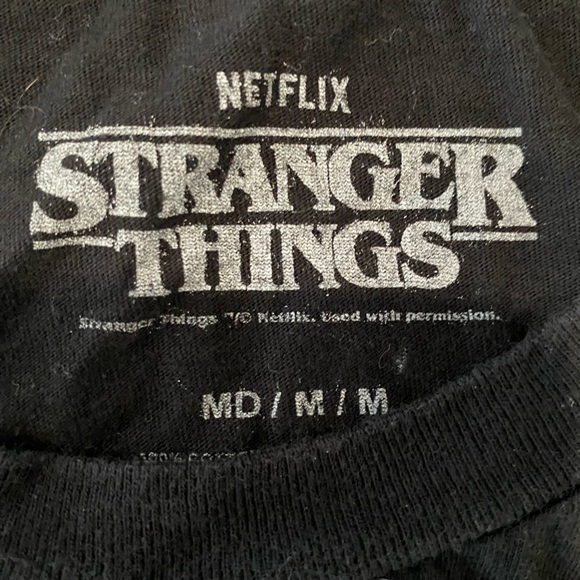 Stranger things t-shirt size medium - Picture 2 of 2